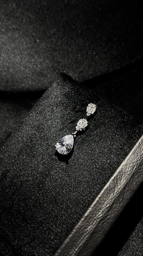 A set with an elegant design