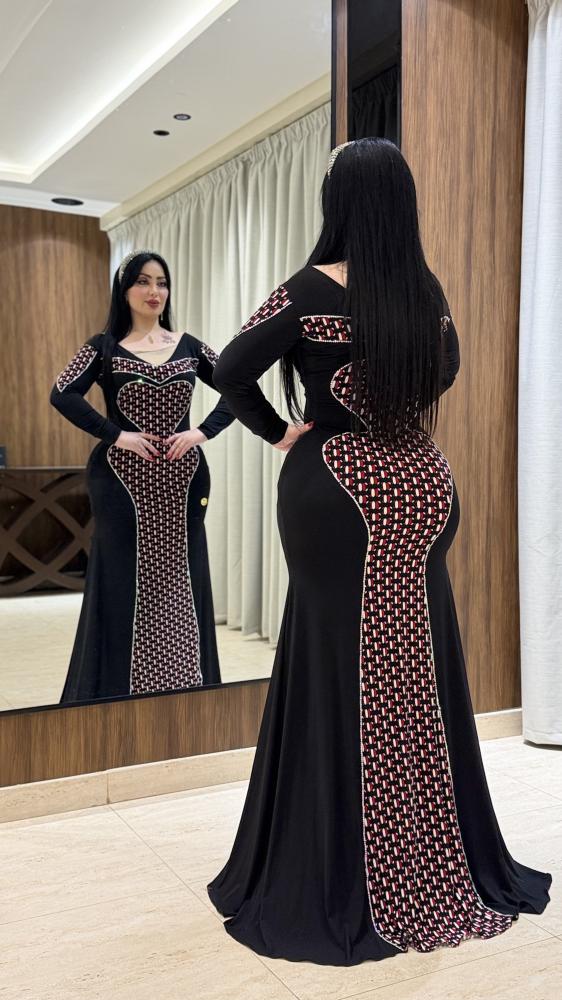 Dress based on crystal