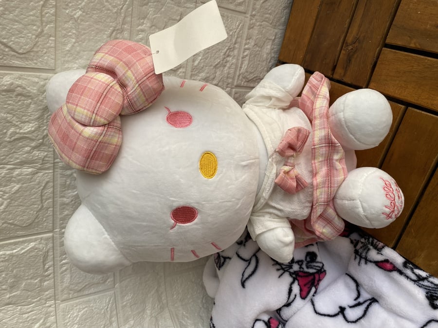 Habloo Kitty doll