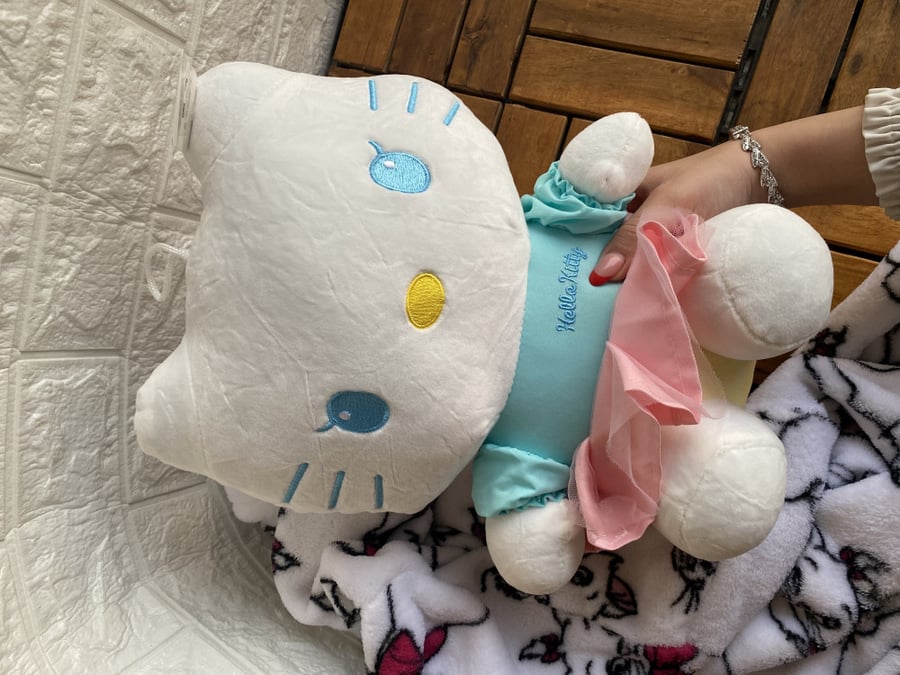 Habloo Kitty doll