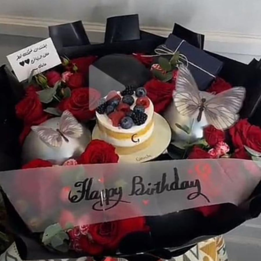 Special request for a bouquet and Swarovski cake