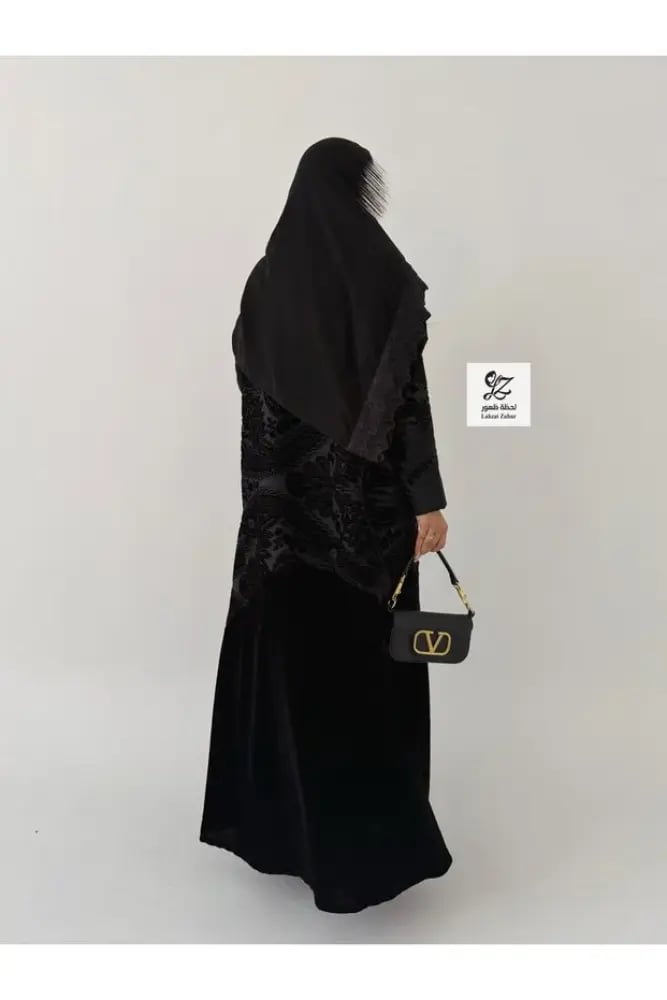 عباية ترف قصة A بقماش مخمل كوري بتدخيل شيفون مخمل