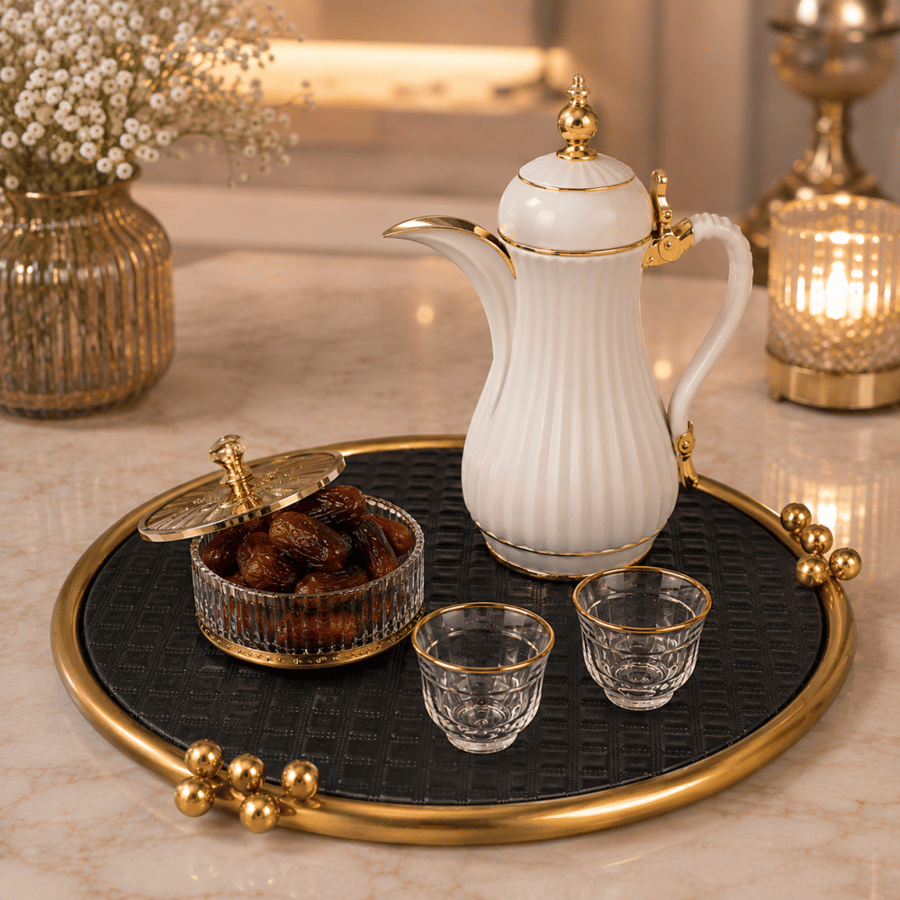طوفرية تقديم مدورة جلد أسود 43 سم – طوفرية أنيقة للضيافة والتقديم