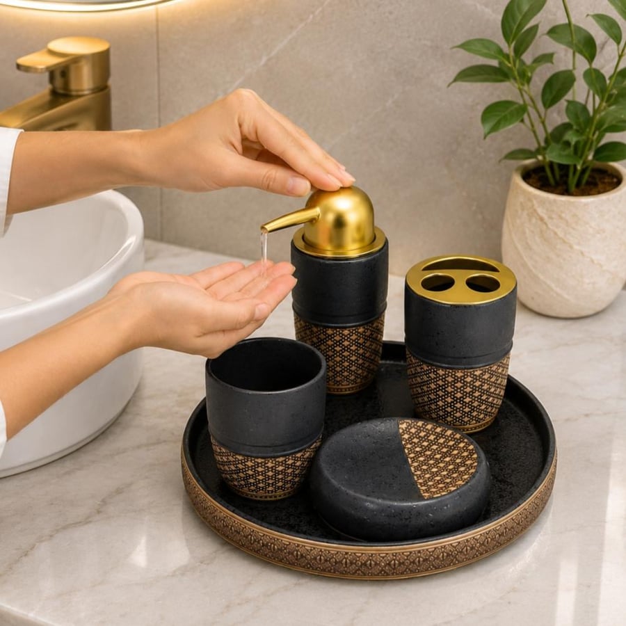 طقم حمام سيراميك 5 قطع - طراز أ