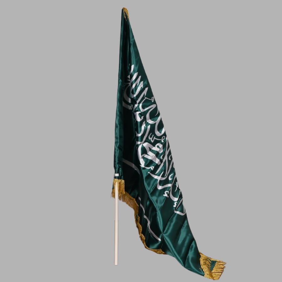 علم المملكة العربية السعودية مع الهدب لليوم الوطني السعودي – بعصا 120×80 سم للاحتفالات الوطني