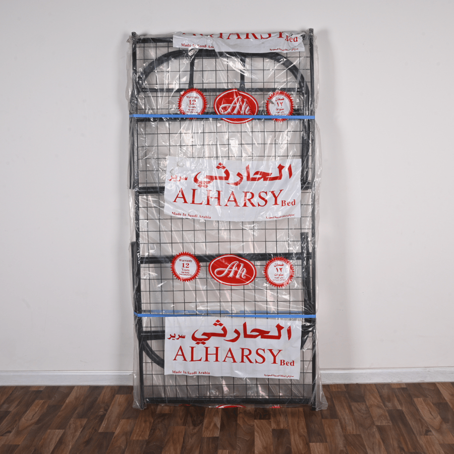 سرير حديد