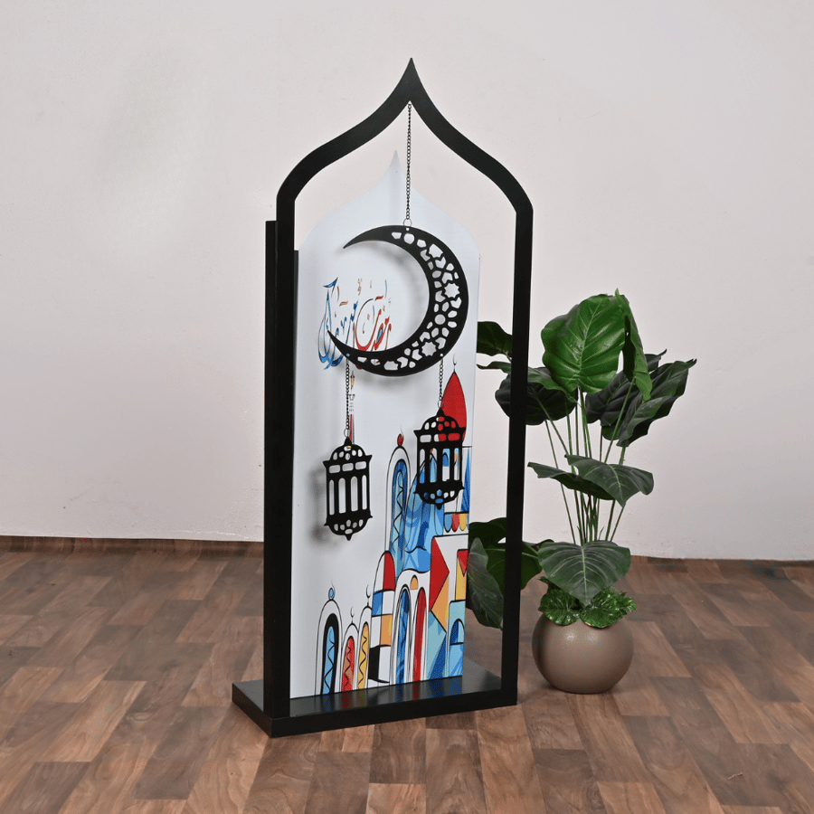 استاند رمضان حديد مع تعليقة هلال وفوانيس مقاس 107 سم – تصميم أنيق بعبارة رمضان مبارك مع رسومات اسلامية