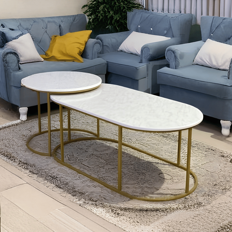 طقم طاولات قهوة ليريان الفاخر قطعتين بتصميم مودرن أنيق يضم طاولة رئيسية بيضاوية وطاولة جانبية دائرية بسطح خشبي راقٍ لغرف المعيشة والمجالس والاستقبال الحديثة