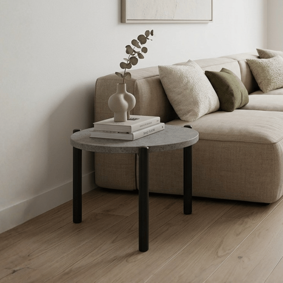 طاولة خدمة استريفا الخشبية الفاخرة المدورة مقاس 35×25 سم لون رمادي – طاولة جانبية أنيقة بتصميم عصري راقٍ لغرف المعيشة والمجالس والضيافة الراقية