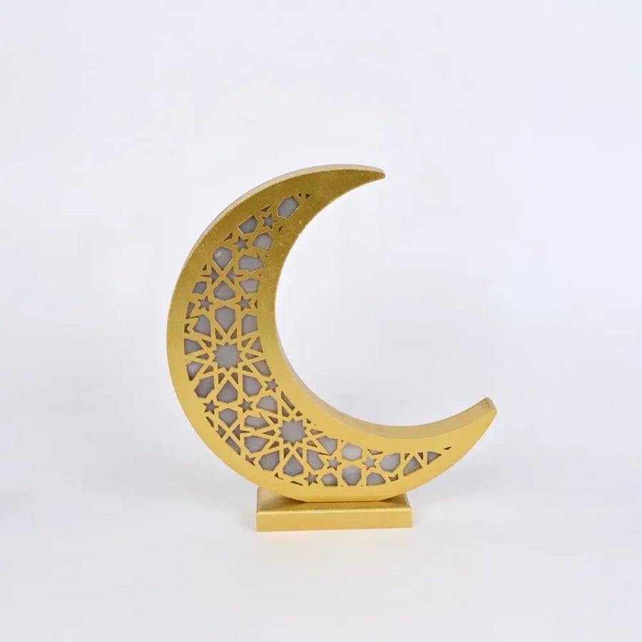 هلال رمضان خشبي لد بتصميم مميز - طراز و