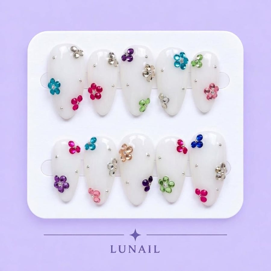 أظافر مرجان من Lunail