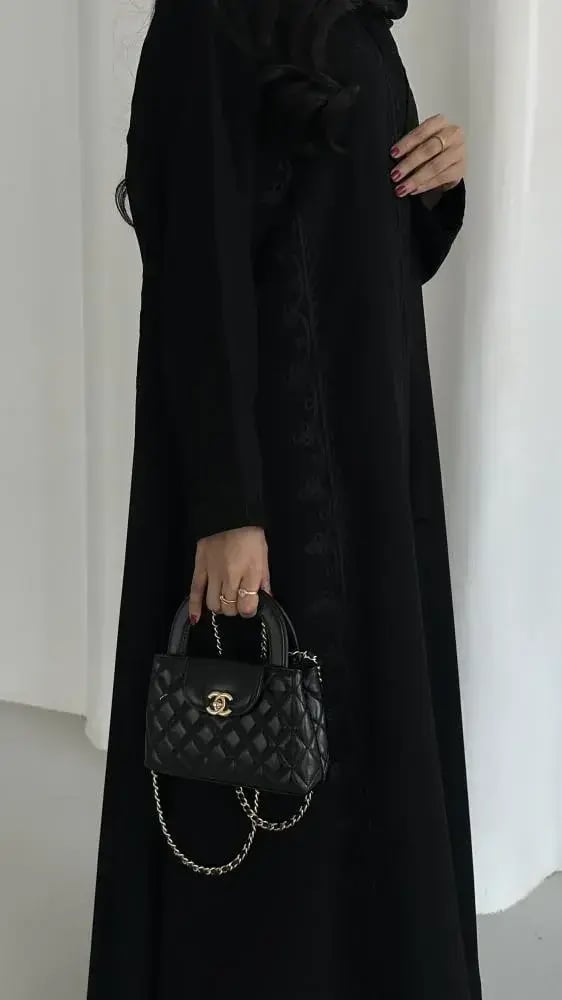 كريب بتطريز اسود 1475