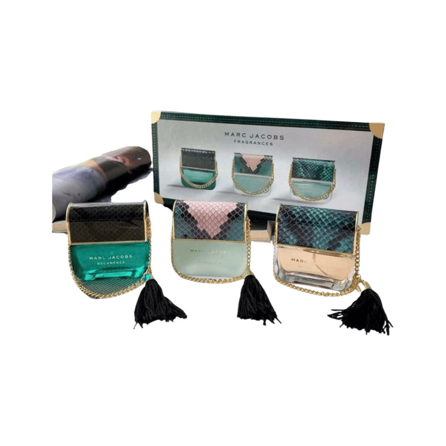 عرض مجموعة عطور مارك جاكوبس شنطه للنساء 30 مل 1×4