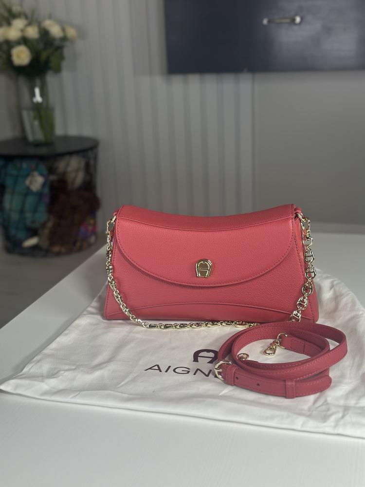 اغنر شنطة الونا شولدر سمول باج ALONA MINI BAG S بلون وردي ليميتد ادشن