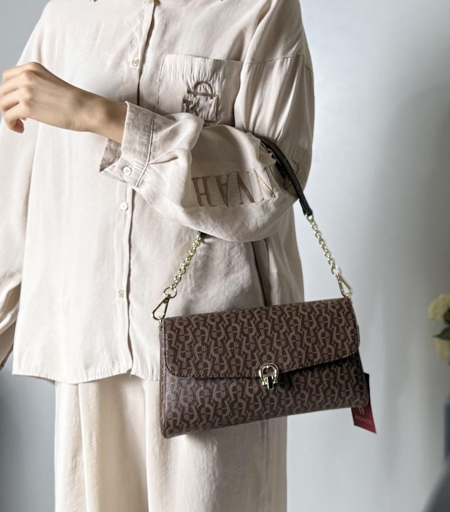 ايقونة اجنر شنطة فكتوريا aigner icon Victoria zoe shoulder