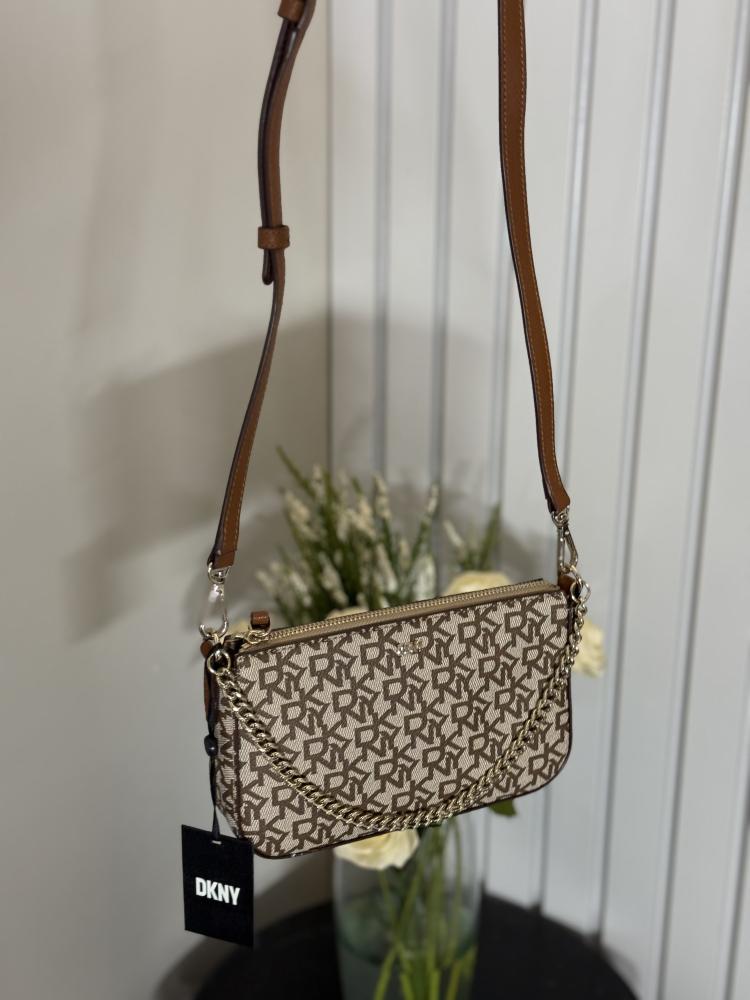 شنطة دكني BRYANT PARK DEMI BAG R92E7D18 ديمي براينت شولدر سجنشر كاكي
