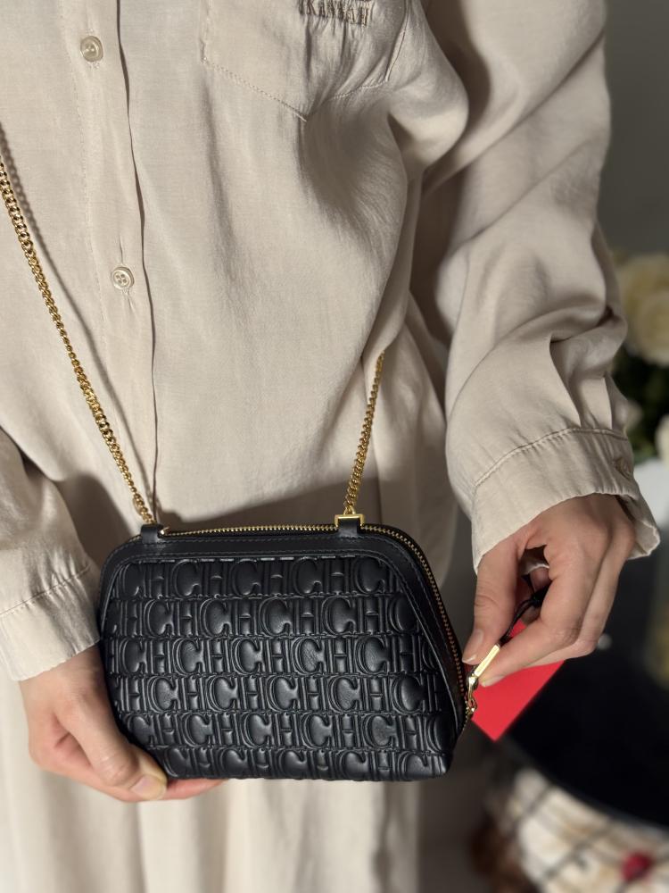 ماتريوشكا كروس بودي كارولينا سجنشر اسود MATRYOSHKA | CROSSBODY WALLET