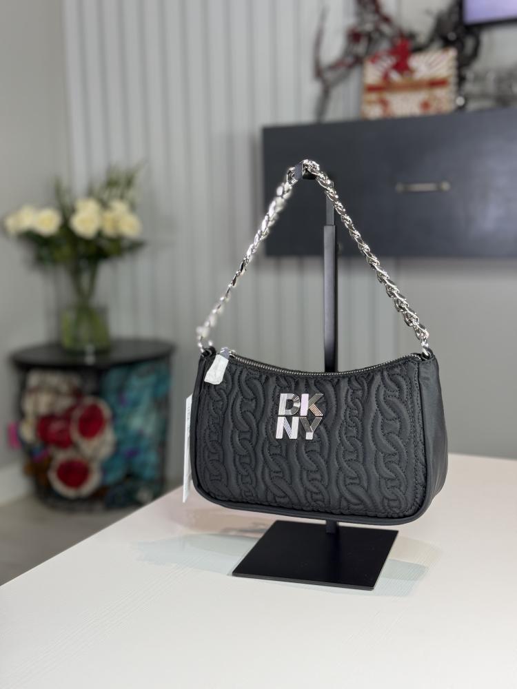 شنطة دكني لورينا هوبو سمول بوليستر سجنشر DKNY LORENA SHOULDER BAG