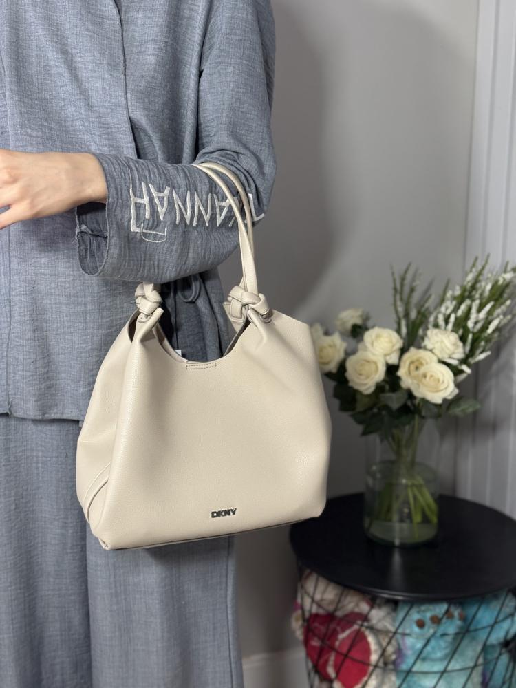 توت دكني ميديم باولا لايت ستون PAULA MD TOTE light stone DKNY