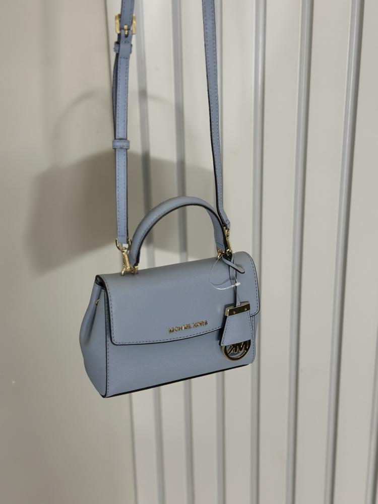 مايكل كورس ava توب هاندل كروس بودي xs- ازرق فاتح pale blue