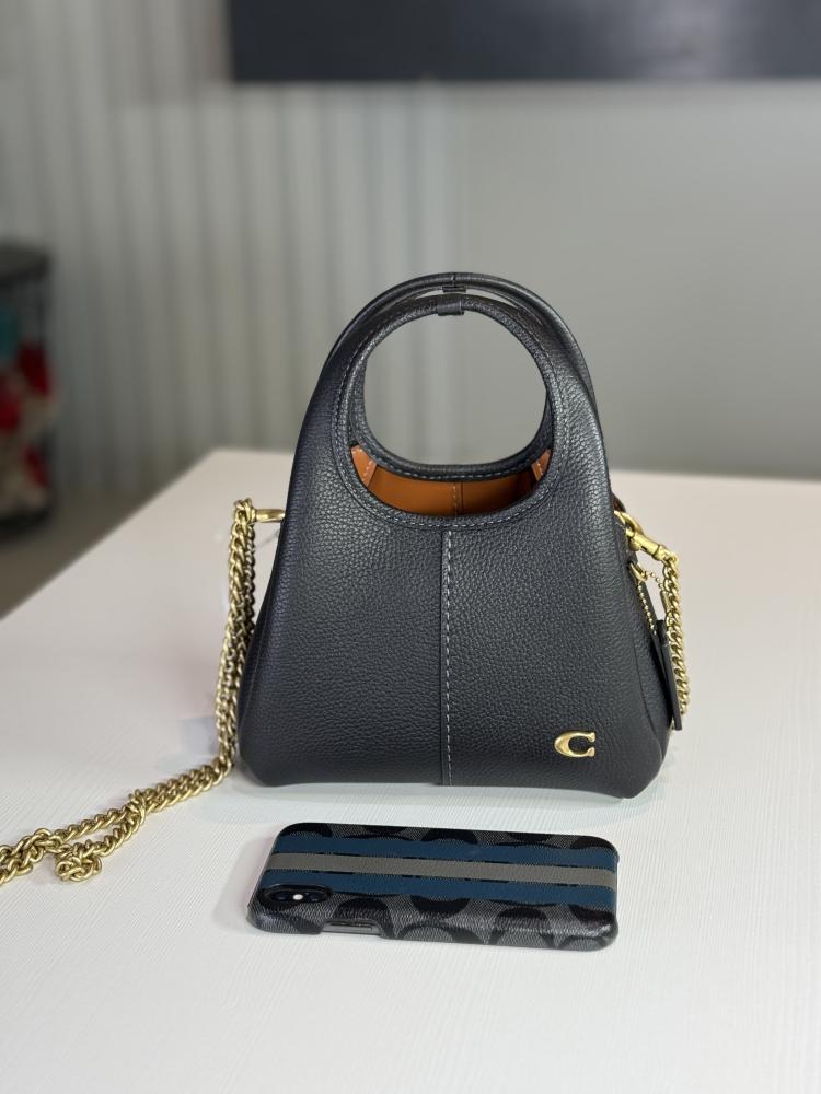 كوتش ميني لانا 19 جلد اسود Coach Lana 19 Leather Shoulder Bag, Black