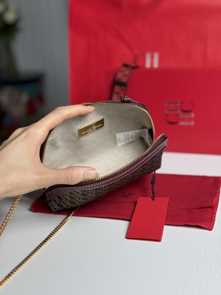 ماتريوشكا كروس بودي كارولينا سجنشر بني غامق وتفاصيل برجندي MATRYOSHKA | CROSSBODY WALLET