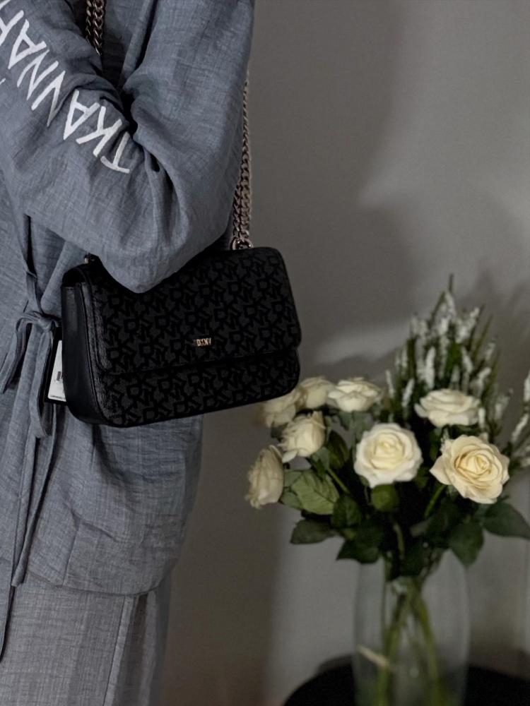 حقيبة دكني سينا سمول فلاب DKNY SINA flap black signature shoulder bag