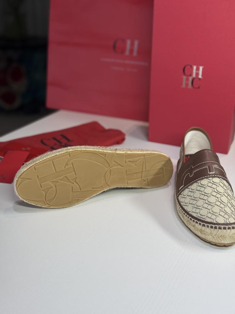 كارولينا اسبادريل بيج سجنشر مزين بالجلد espadrilles Caroline Herrera nude signature limited