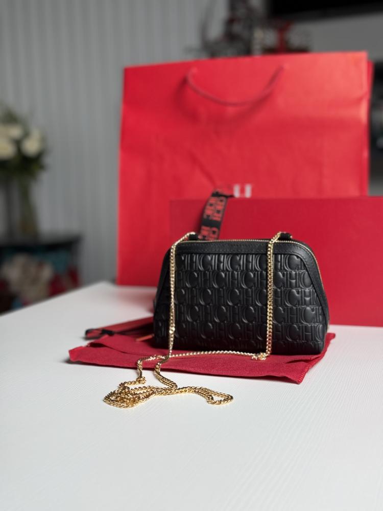 ماتريوشكا كروس بودي كارولينا سجنشر اسود MATRYOSHKA | CROSSBODY WALLET