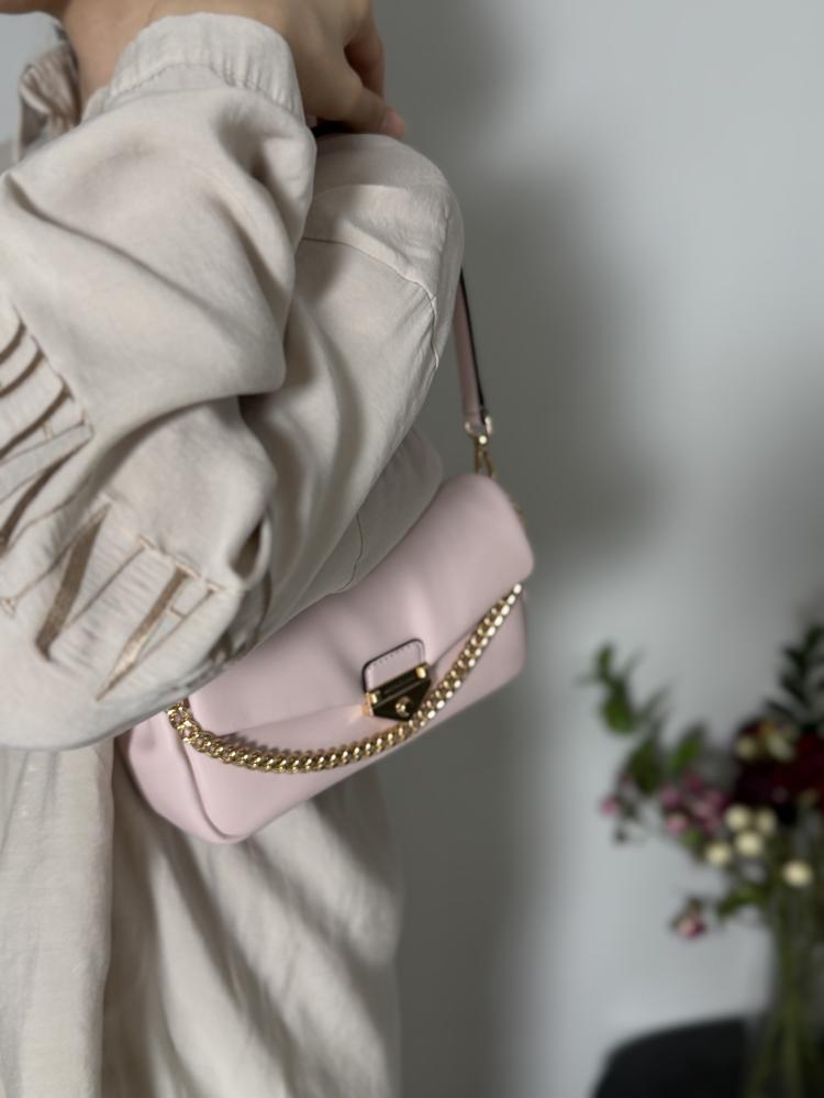 مايكل كورس سوهو بلون وردي بلش micheal kors soho small blush shoulder bag