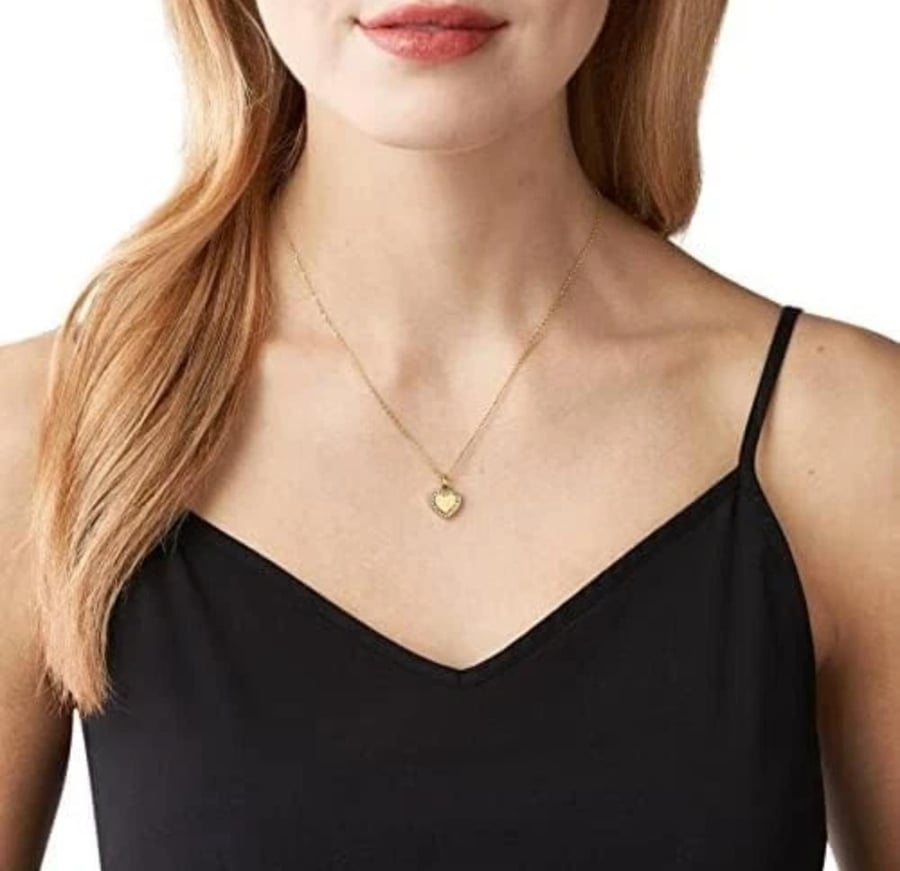 مايكل كورس سلسلة ذهبيه بقلب مرصع بالكريستال MICHAEL HEART CHARM CRYSTALS NECKLACE