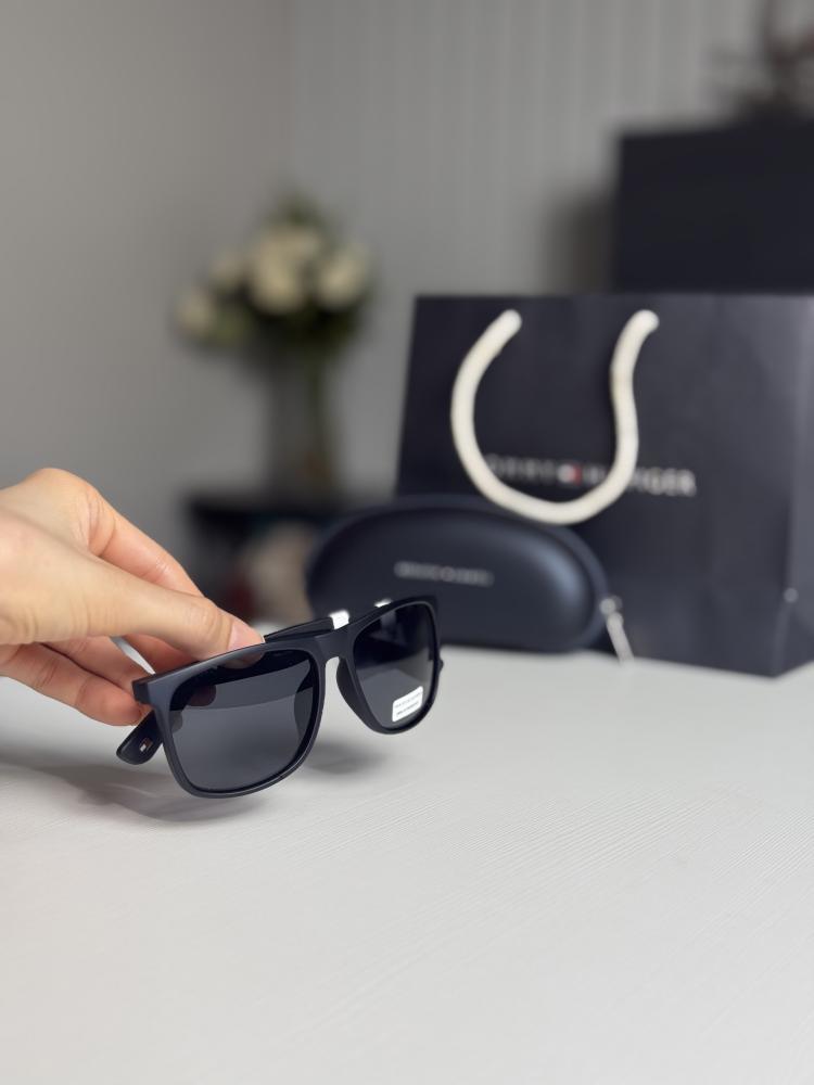 تومي هيلفيقر نظاره رجاليه بلاستيك فريم اسود مطفي سكوير tommy hilfiger men square sunglasses 58mm