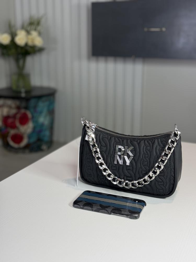 شنطة دكني لورينا هوبو سمول بوليستر سجنشر DKNY LORENA SHOULDER BAG