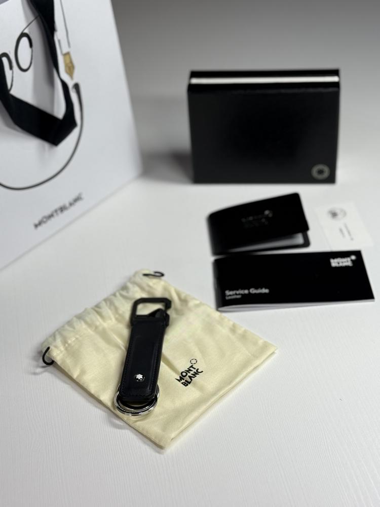 مونت بلانك اكستريم هوك الاصدار الثاني MONTBLANC EXTREME 2.0 BLACK KEY FOB WITH HOOK