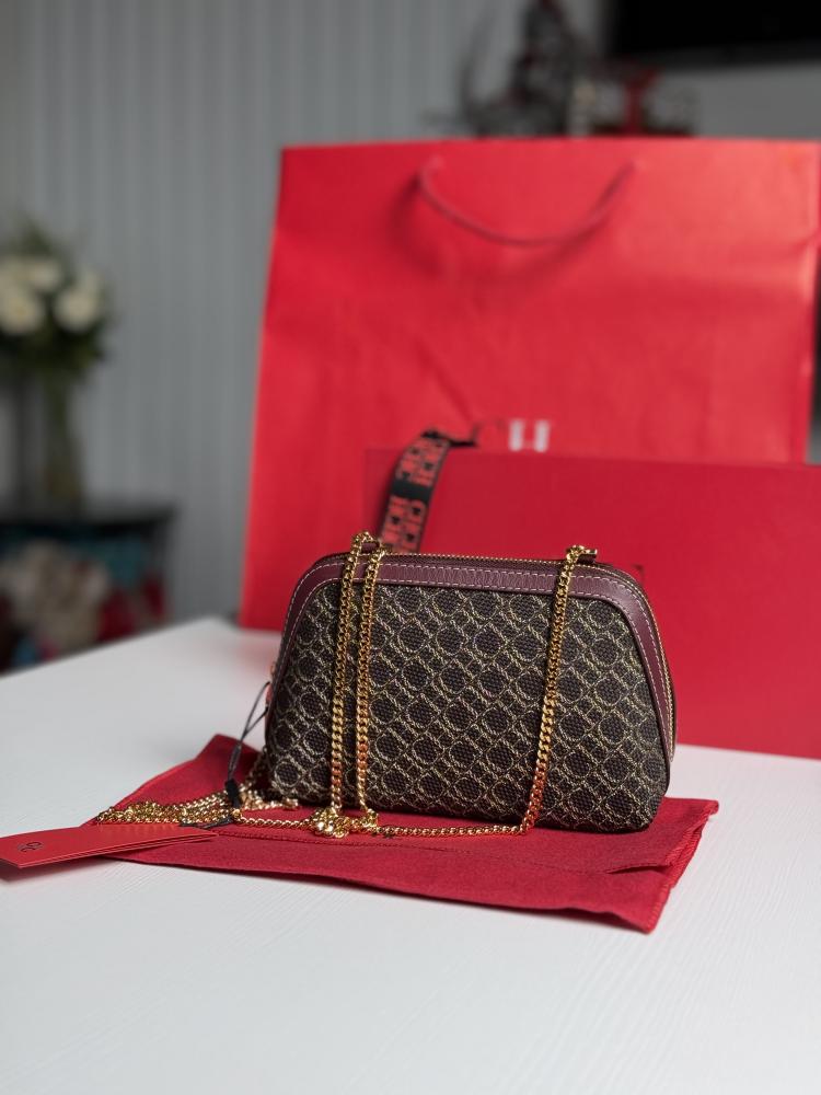 ماتريوشكا كروس بودي كارولينا سجنشر بني غامق وتفاصيل برجندي MATRYOSHKA | CROSSBODY WALLET