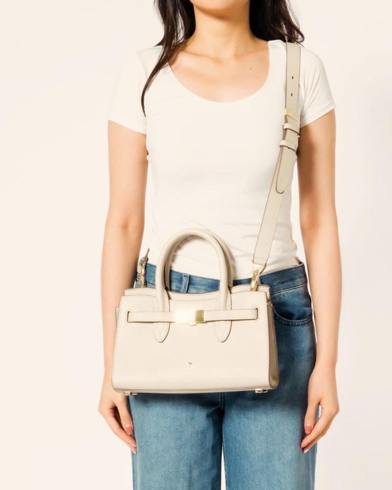 اغنر شنطة فرح FARAH HANDBAG S was warm taupeسمول بهاندل ولون بيج دافيء -