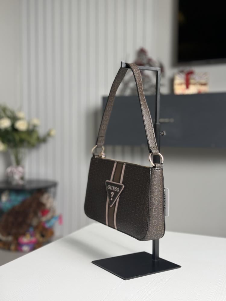 جس شنطة كتف تابيثا سمول جلد بني guess small shoulder tabitha  brown signature bag