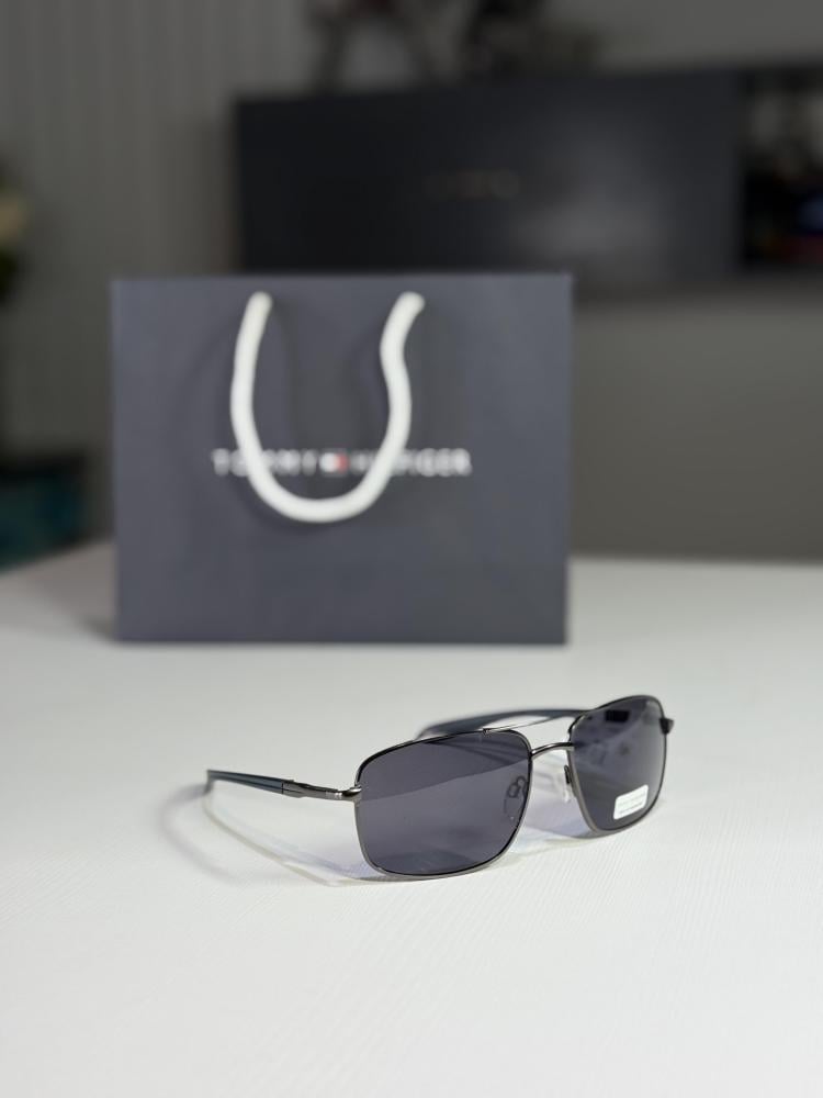 تومي هيلفيغر لونج درايف نظارة رجالية tommy hilfiger shades in light steel