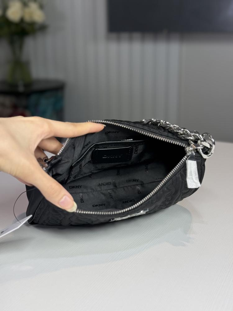 شنطة دكني لورينا هوبو سمول بوليستر سجنشر DKNY LORENA SHOULDER BAG