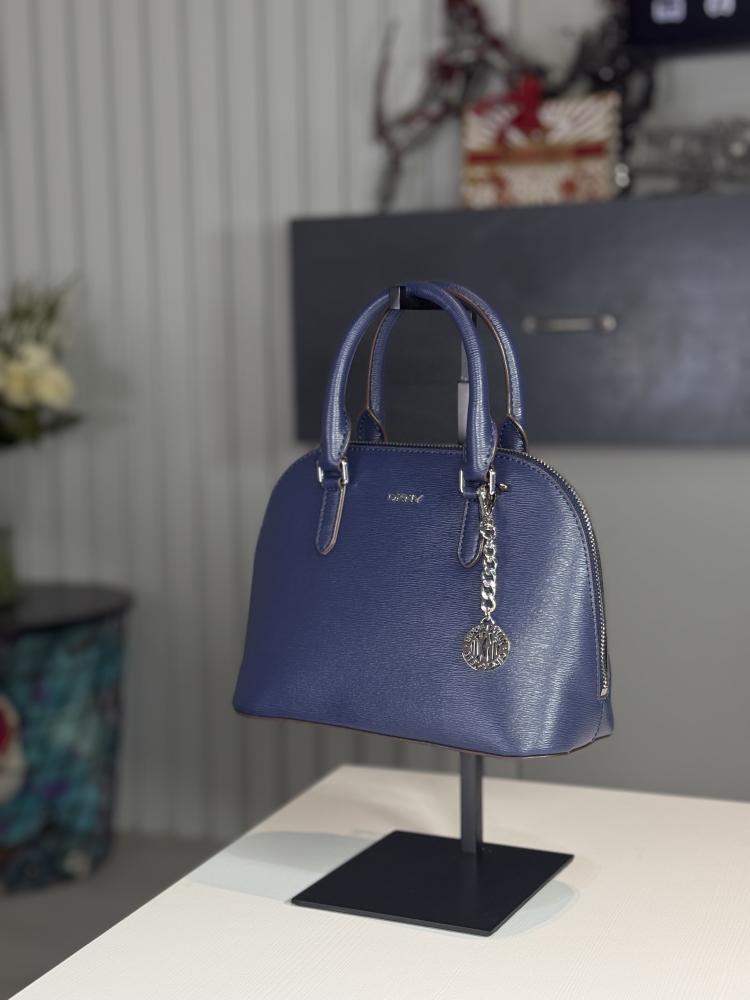 شنطة دكني دوم براينت باللون الازرق مع شارم DKNY Bryant Dome Satchel Bagblue