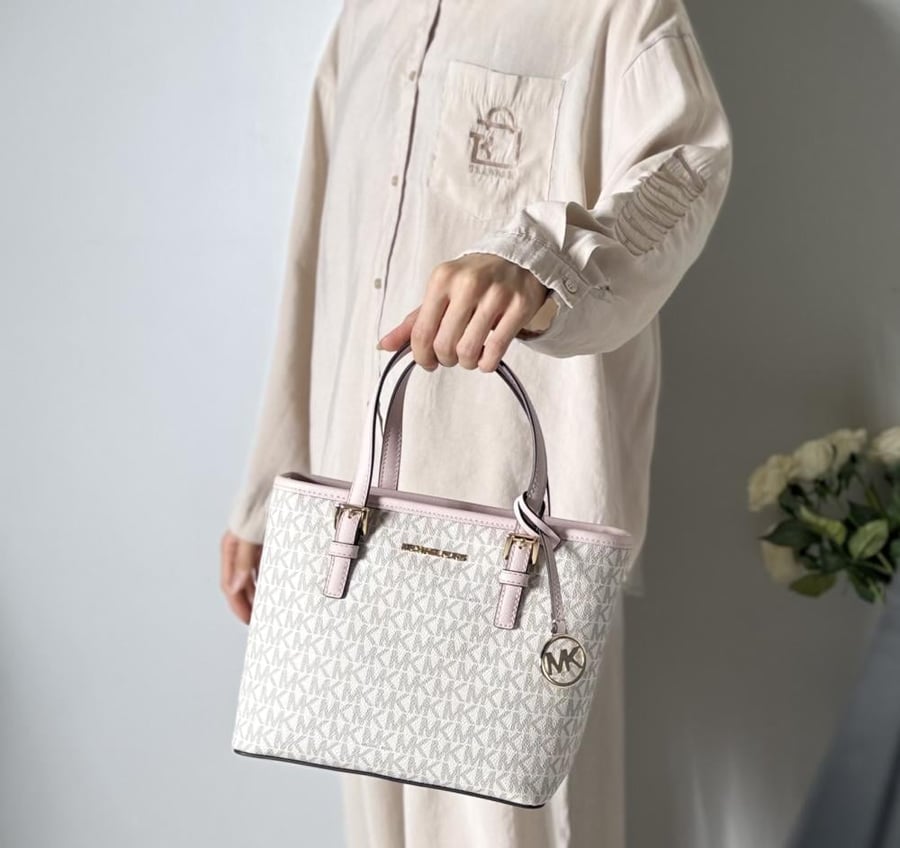 شنطة مايكل كورس جيت سيت micheal kors jet set travel xs carryall tote
