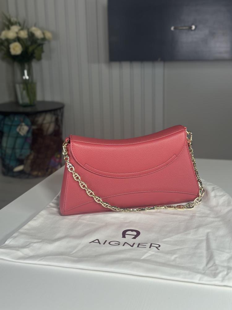اغنر شنطة الونا شولدر سمول باج ALONA MINI BAG S بلون وردي ليميتد ادشن