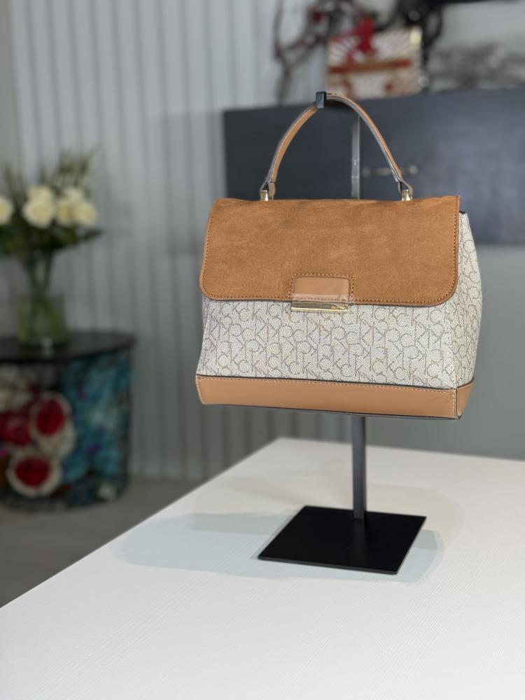 كالفن كلاين فلاب جلد سويد مع جلد مقاوم سجنشر Calvin Klein flap suede leather brown