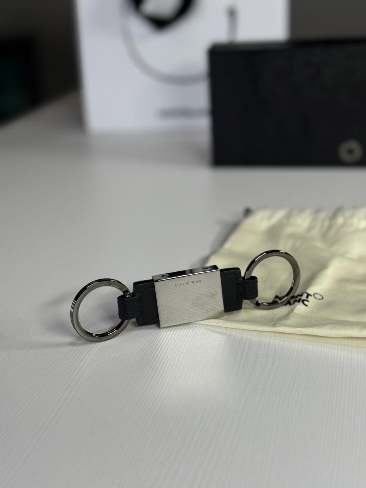 ميدالية مفاتيح مون بلان سبيريت بشعار رياضي URBAN RACING SPIRIT KEY FOB BAR