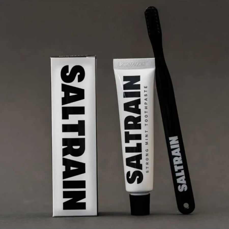 معجون اسنان بالنعناع مع فرشة تبريد وانتعاش فائق من سالتراين- 30ج