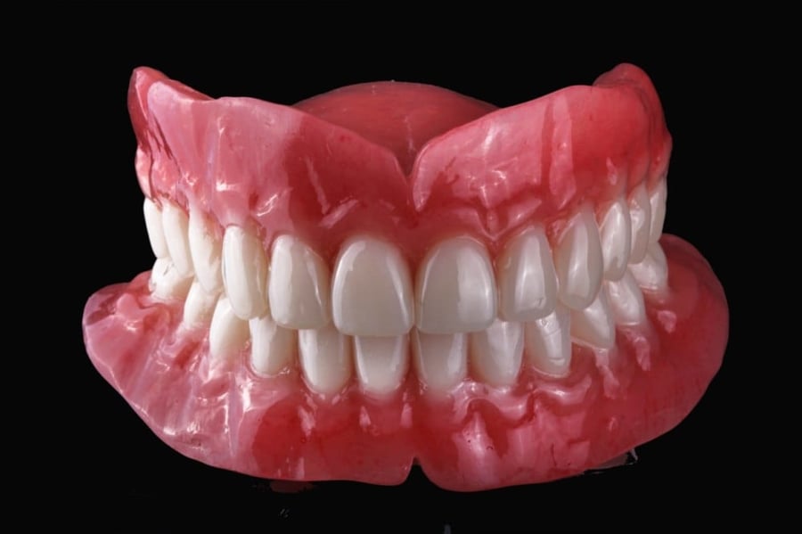 104. طقم كامل سفلي  Lower Full denture