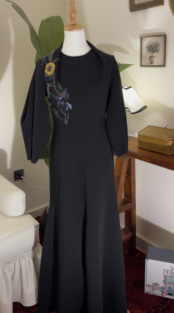 Vela Black