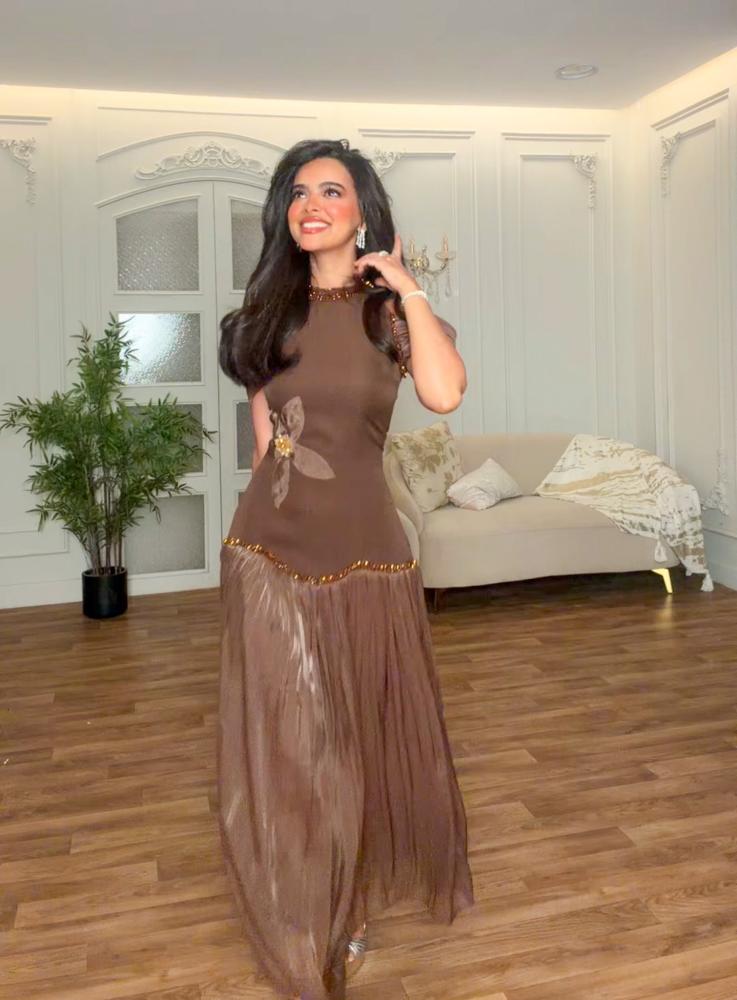 فستان ترند العيد ميدي أنيق وناعم