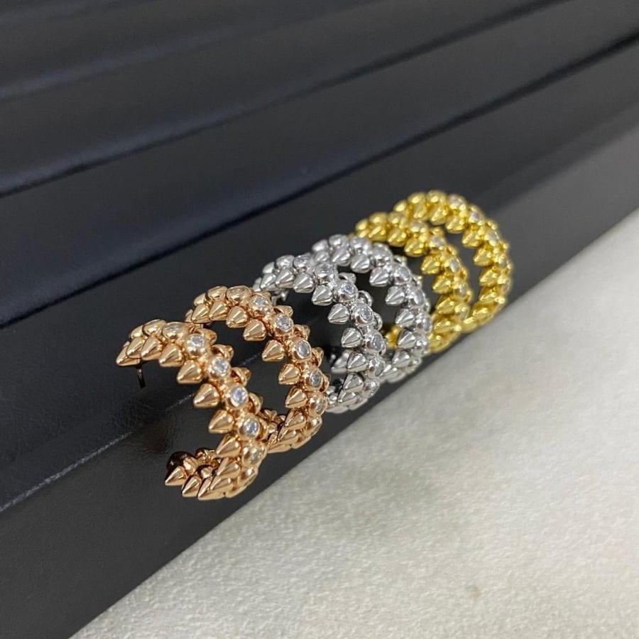 طقم كارتييه Clash de Cartier – قلادة وحلق جولد