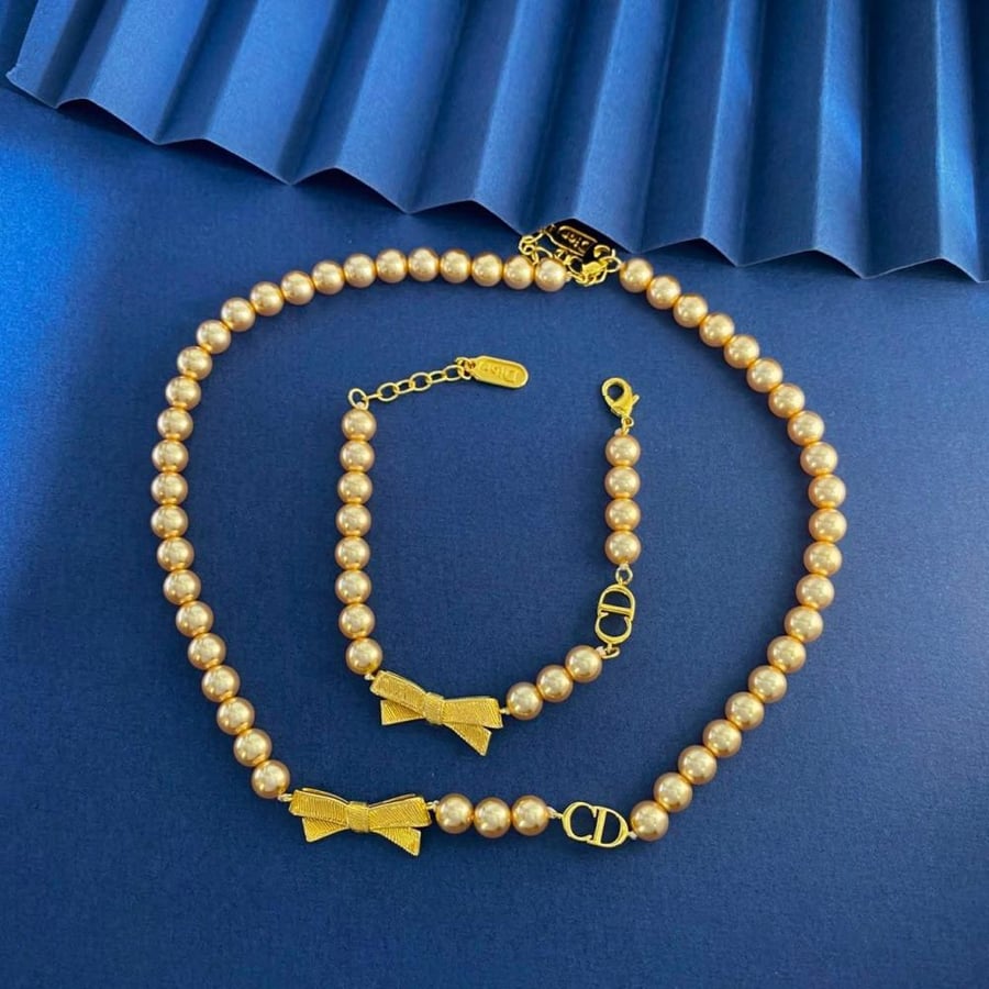 طقم سلسلة وسوار ديور CD Bow